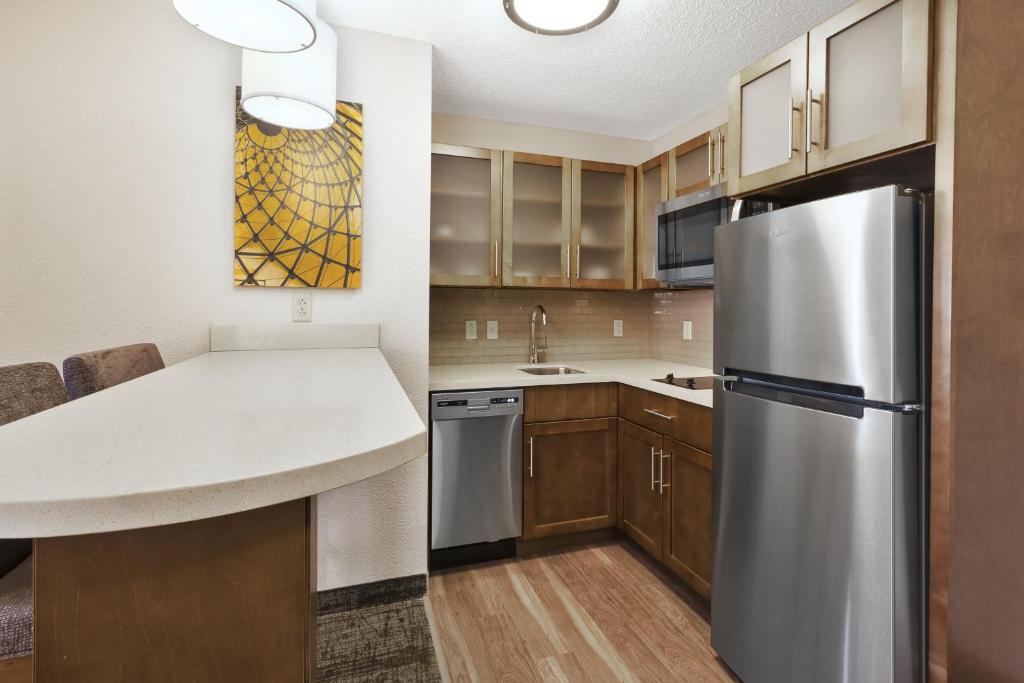 Staybridge Suites Columbia-Highway 63 & I-70 by IHG photo