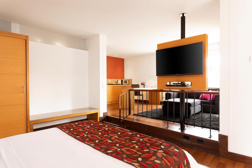 Hotel bh La Quintaにあるベッド
