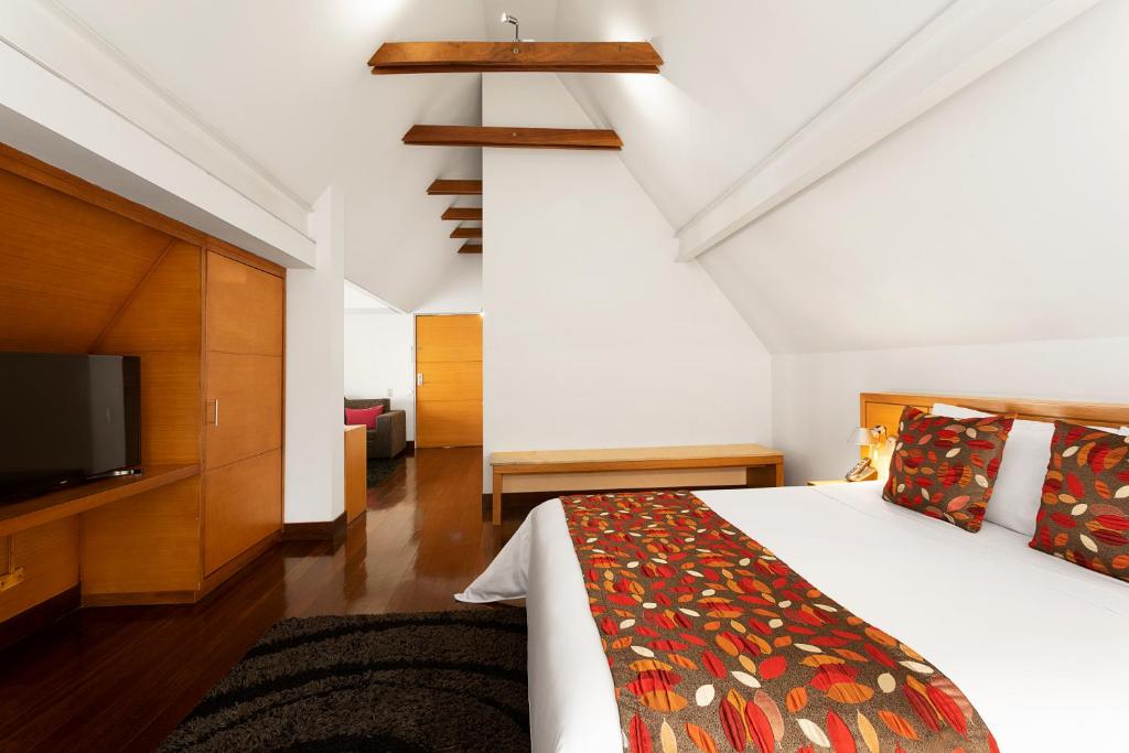 Hotel bh La Quintaにあるベッド
