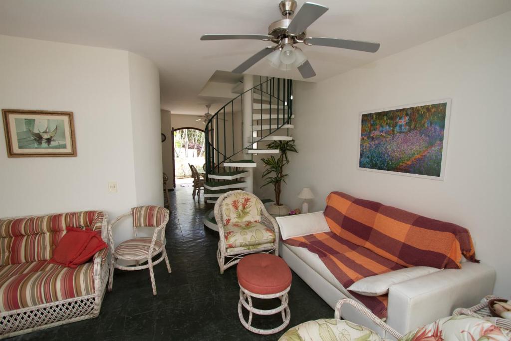  Linda Casa Pé na Areia
