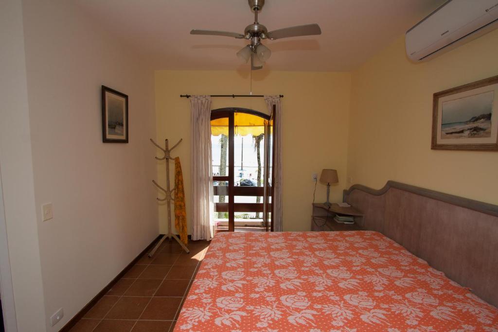  Linda Casa Pé na Areia