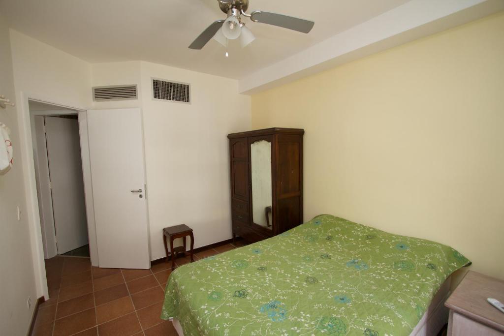  Linda Casa Pé na Areia