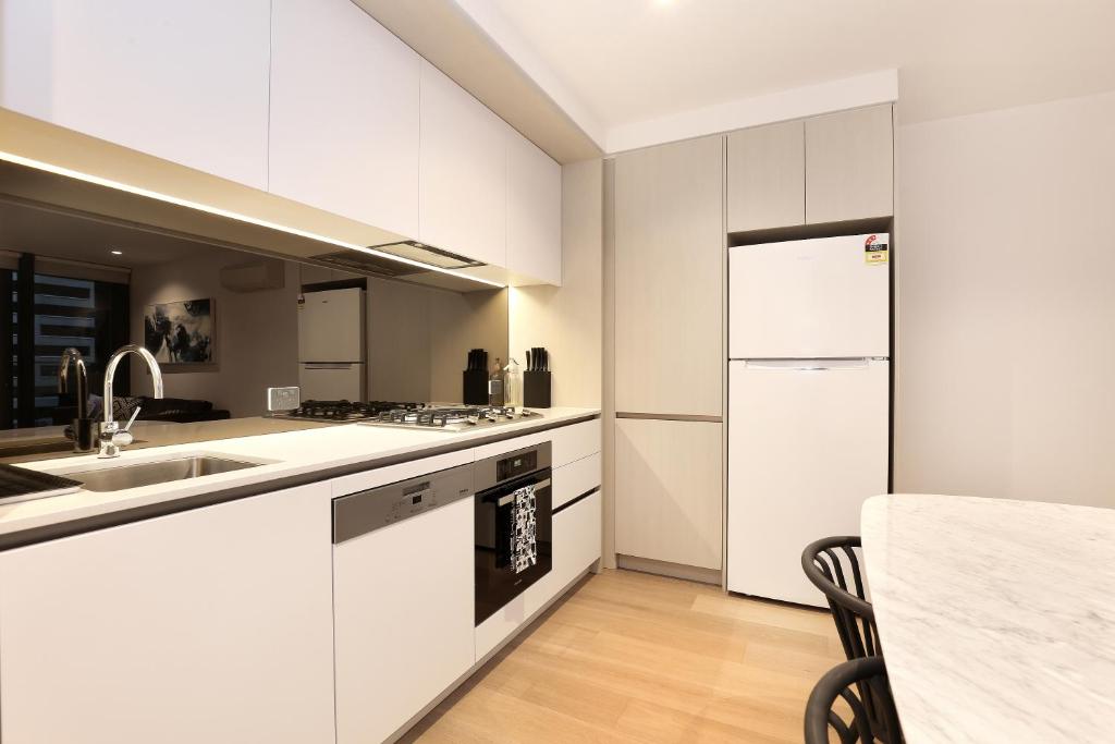 Orange Stay at Melbourne Quarter - Apartamento De Una Habitación