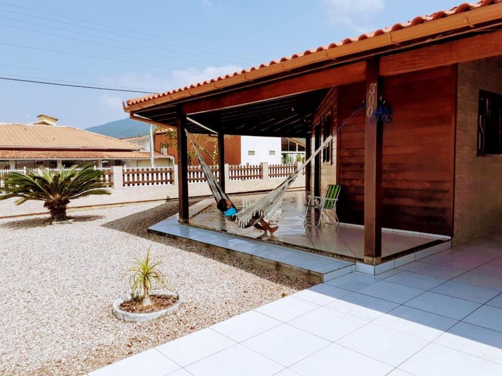  casa enseada de brito