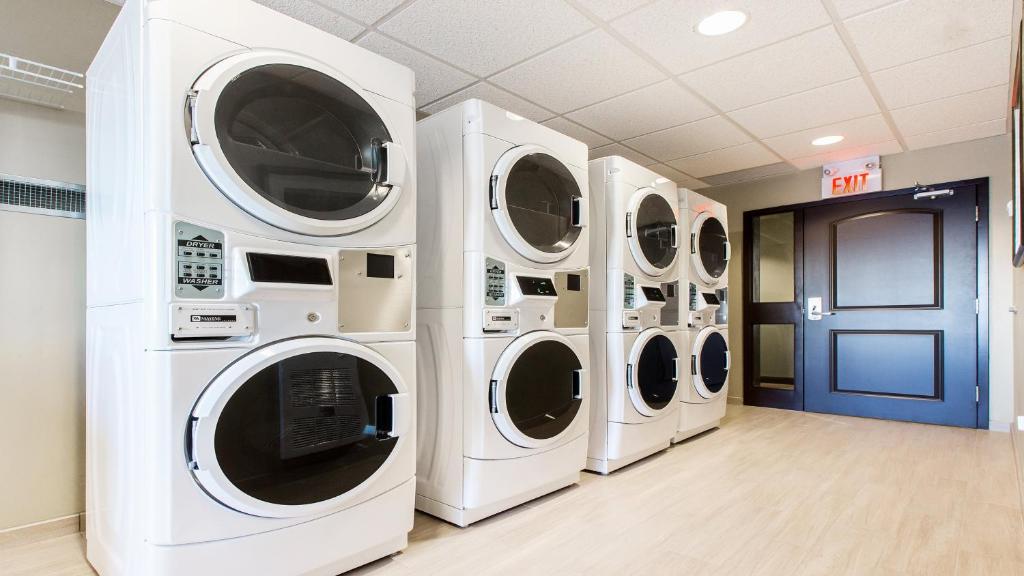 Staybridge Suites West Edmonton by IHG - Resim 22