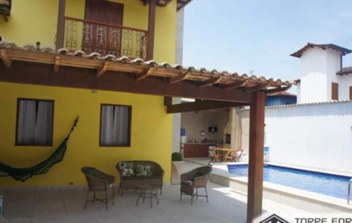  Sobrado com piscina a 1.5 km do centro histórico