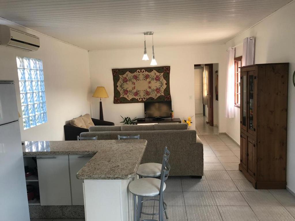  CASA a 50 METROS DA PRAIA DO RIFIFI e 50 mts da Lagoa pequena 2 DORM E 3 BANHEIROS