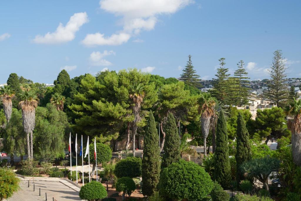 Zahrada ubytování Corinthia Palace Malta