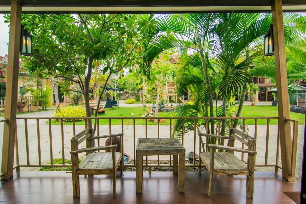 Zahrada ubytování OYO 607 Nawang Resort