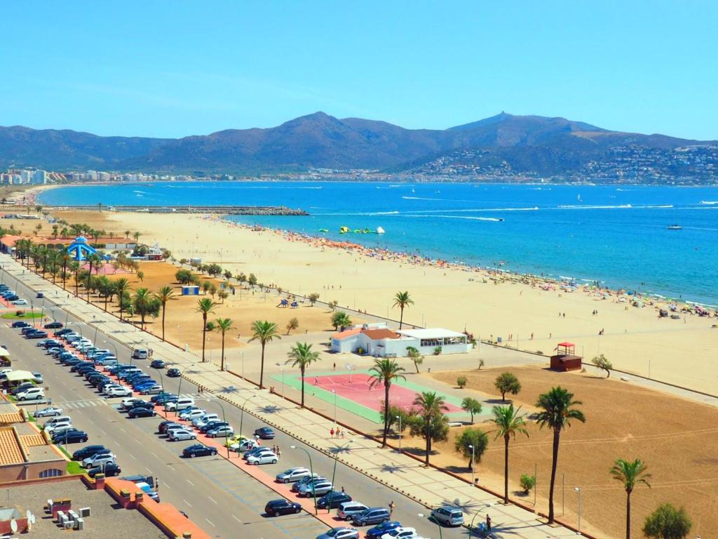 Apartment Sant Maurici, Empuriabrava – Updated 2022 Prices