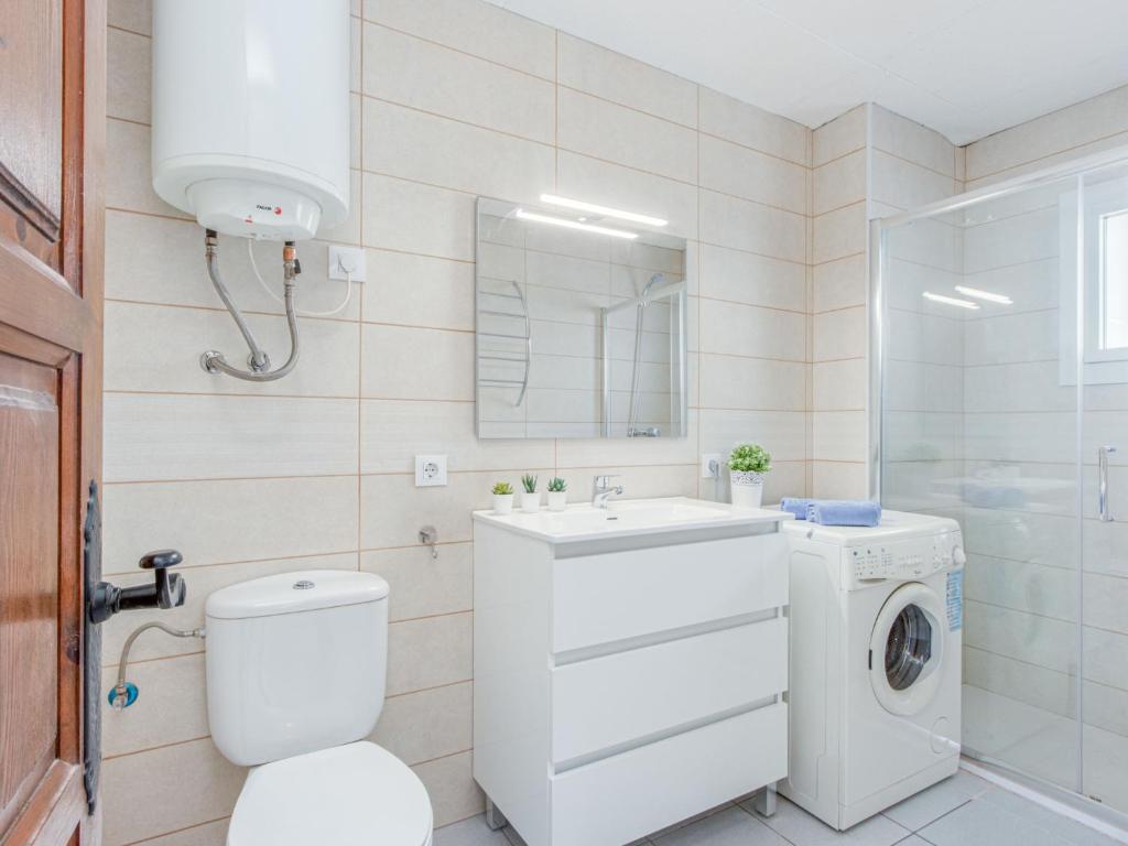 Koupelna v ubytování Apartment Las Chabolas by Interhome