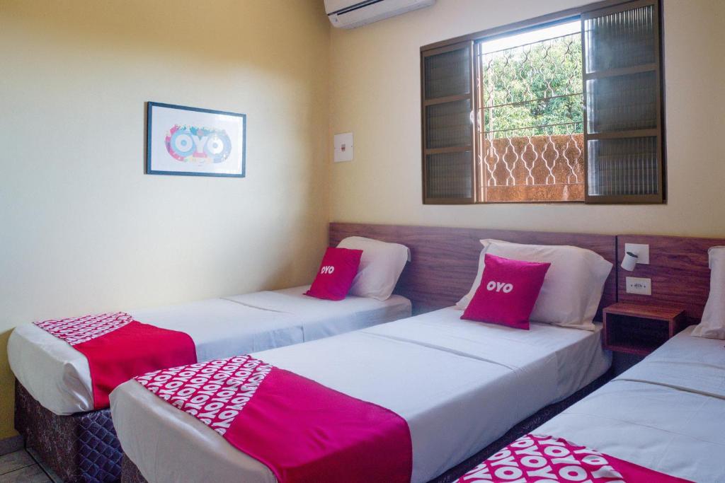  OYO Athenas Apart Hotel