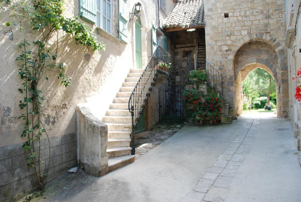 Fotografie z fotogalerie ubytování La Maison des Cornières v destinaci Fourcès
