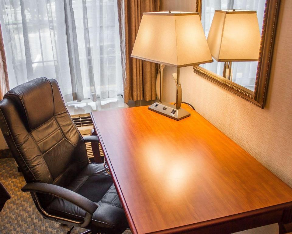 Posezení v ubytování Comfort Inn Wethersfield - Hartford