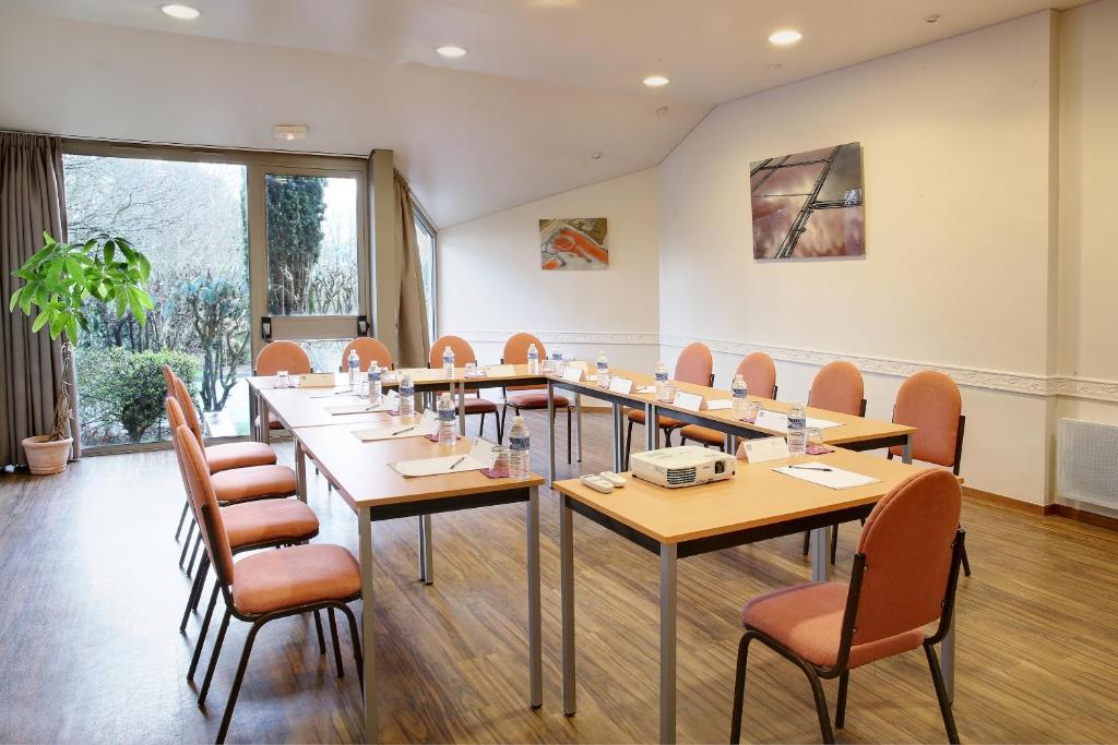 Posezení v ubytování Best Western Auray le Loch