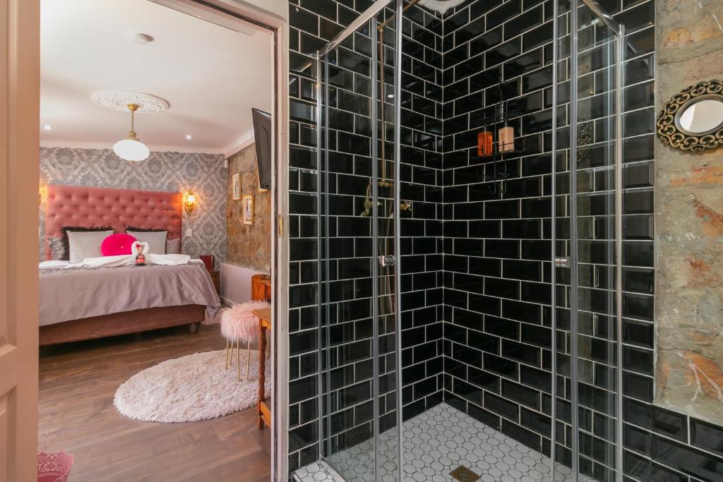 Betty's Boutique Hotel - Fuera De La Pared
