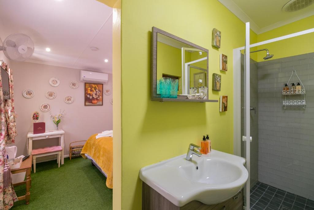 Betty's Boutique Hotel - Image 39