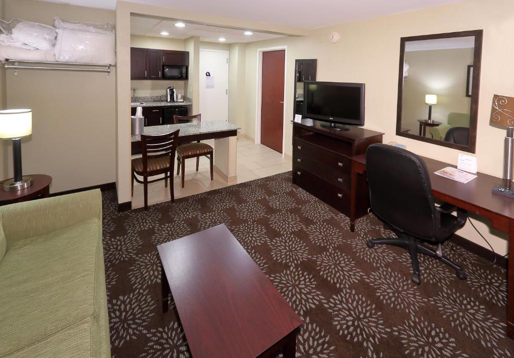 Holiday Inn Express Pittsburgh West - Greentree, an IHG Hotel - 