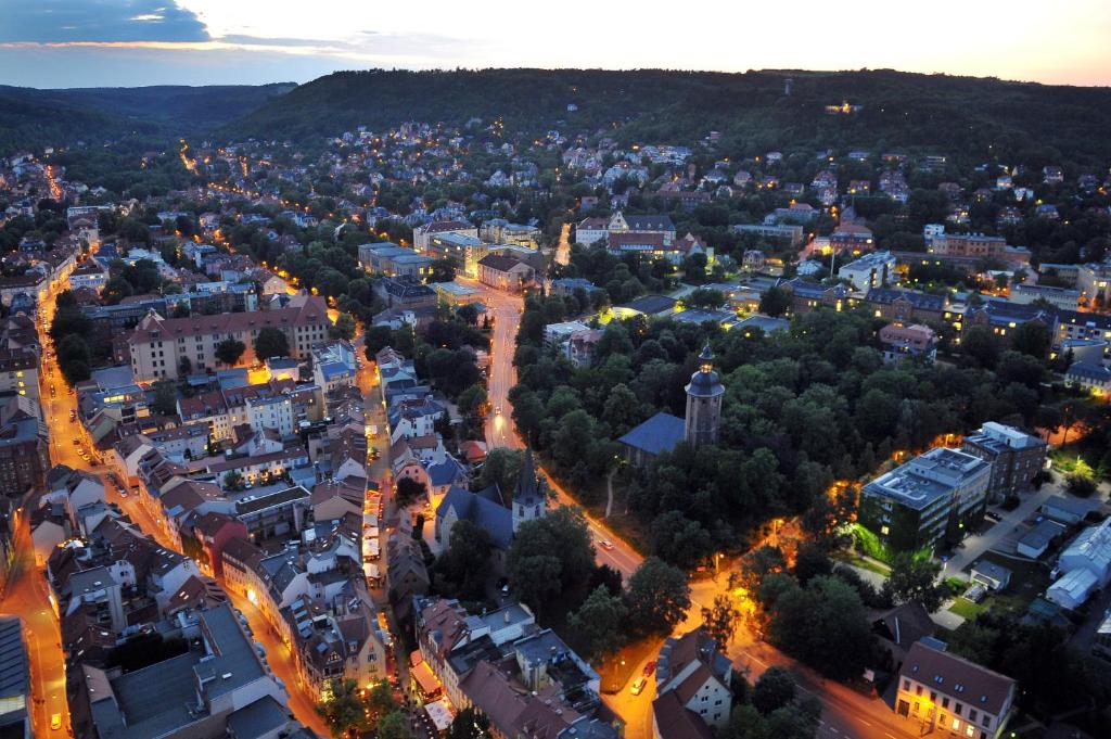 Nespecifikovaný výhled na destinaci Jena nebo výhled na město při pohledu z hotelu