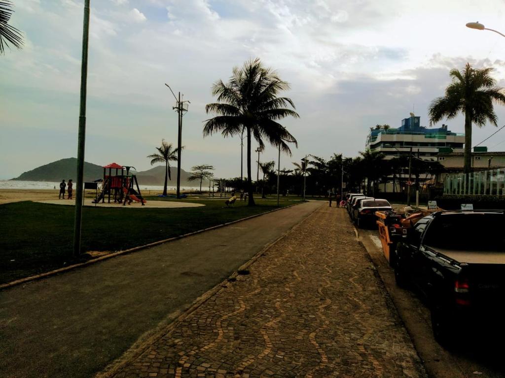  Casa na quadra da Praia!