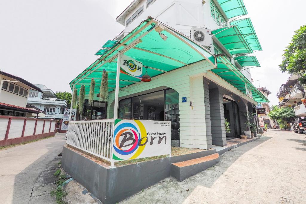 Born Guest House - Resim 32