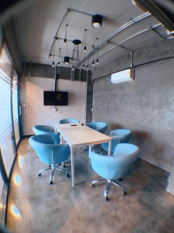 Modern Budget Hotel - Resim 12