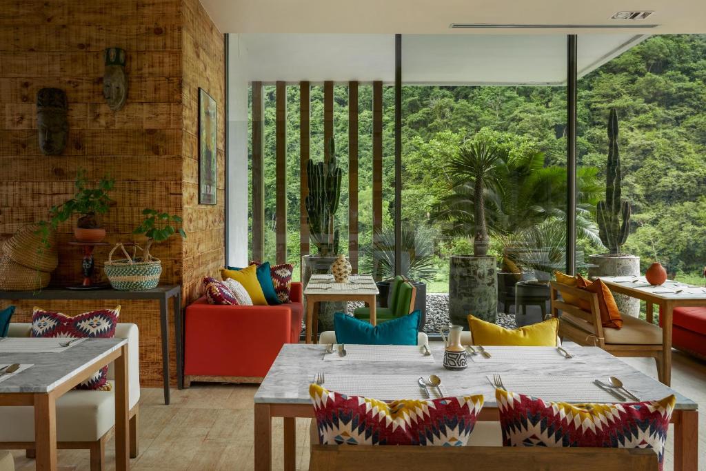 Posezení v ubytování The Peri Hotel Khao Yai