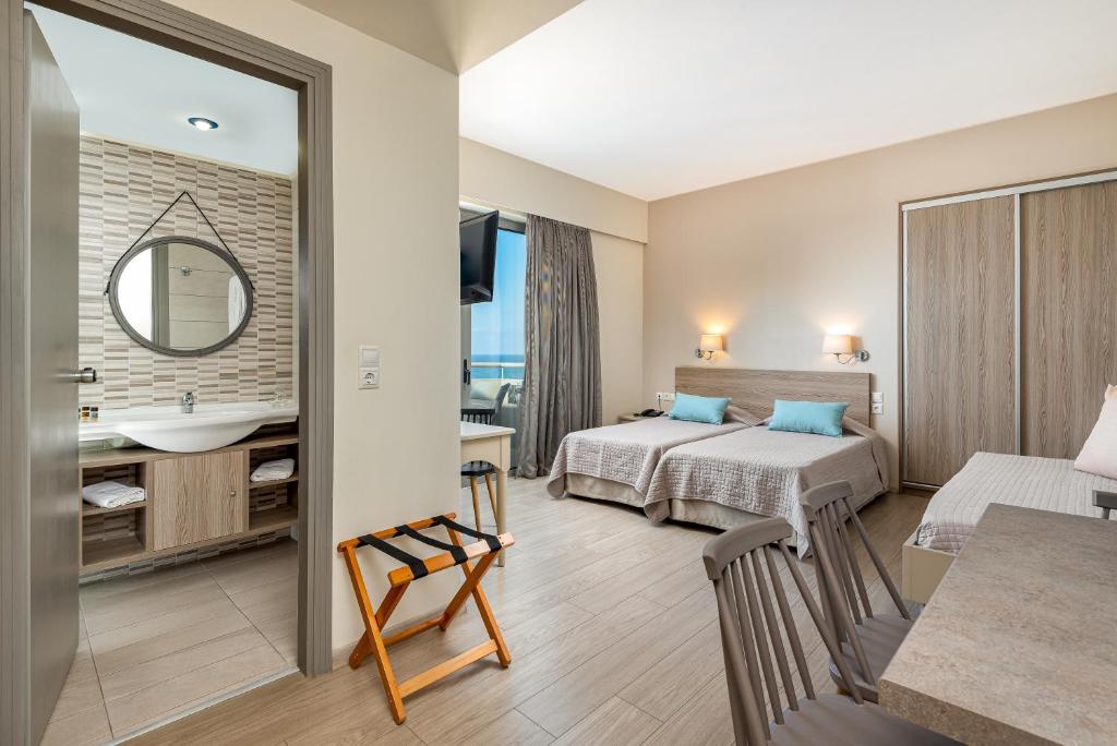 
Studio with Mountain View
