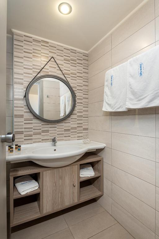 Icarus Apartments - Resim 32