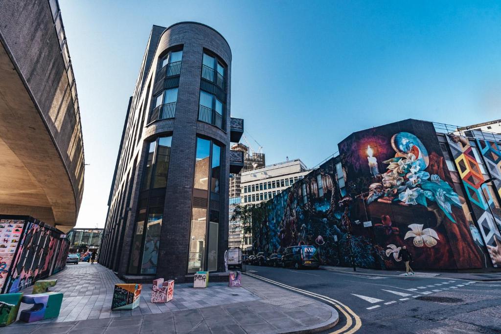 The Eight Apartments Shoreditch photo
