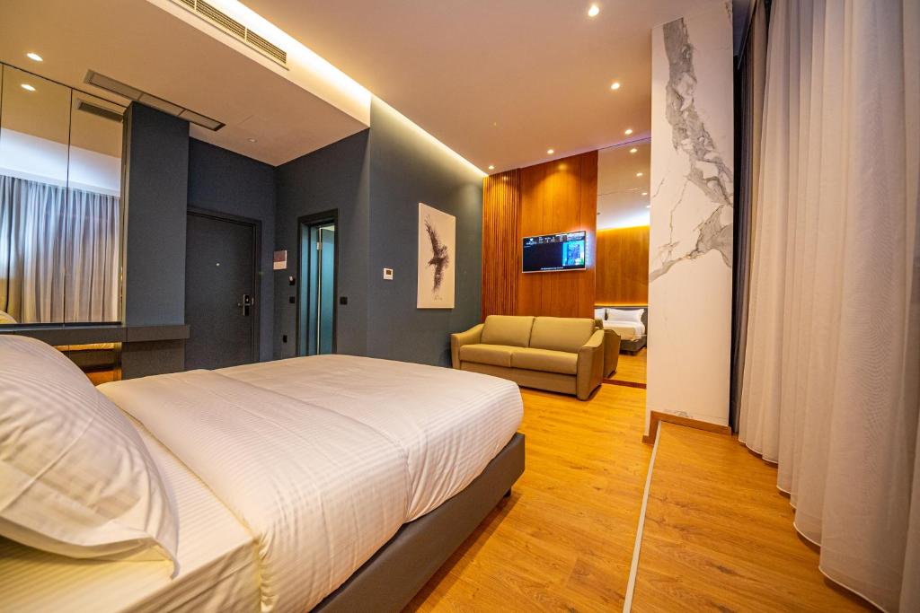 Katil atau katil-katil dalam bilik di Black Diamond Hotel