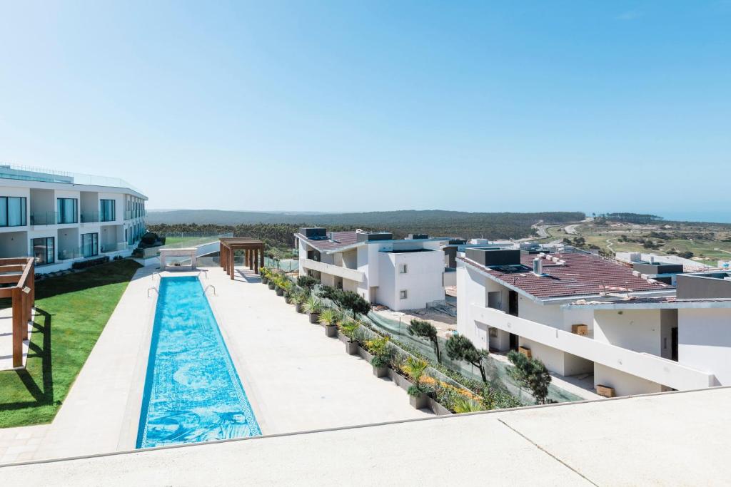 Bazén v ubytování Royal Obidos Scenic Resort nebo v jeho okolí