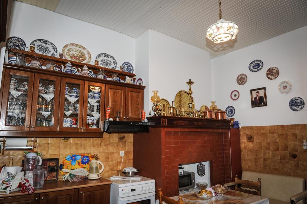 Kuchyň nebo kuchyňský kout v ubytování Hotel Karpathos