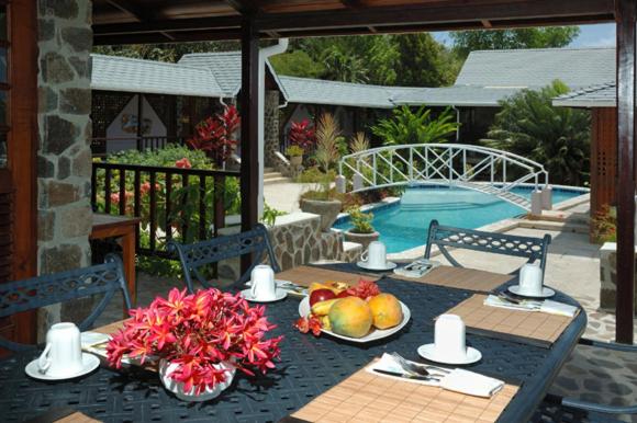 Bazén v ubytování Spring Hotel Bequia nebo v jeho okolí