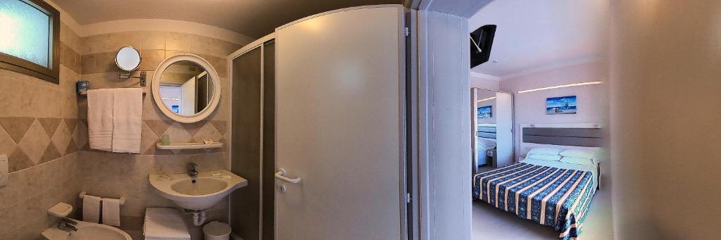 Hotel Record - Resim 32