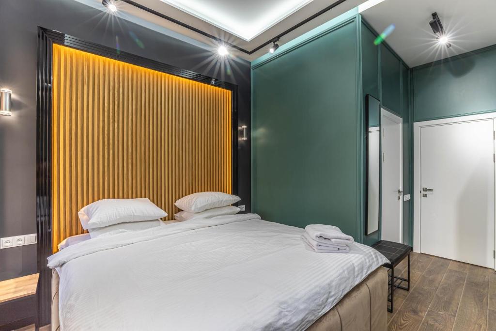 Luxury Urban Lofts Across Baseina & Arena - Deluxe Double Room