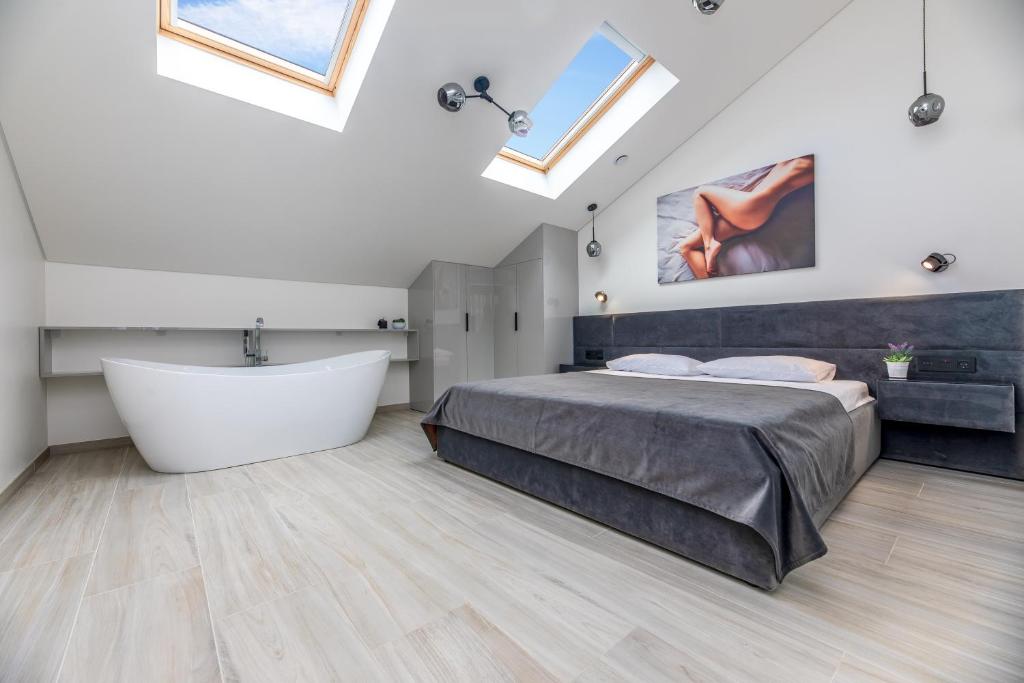 Llit o llits en una habitació de M50 Apartments