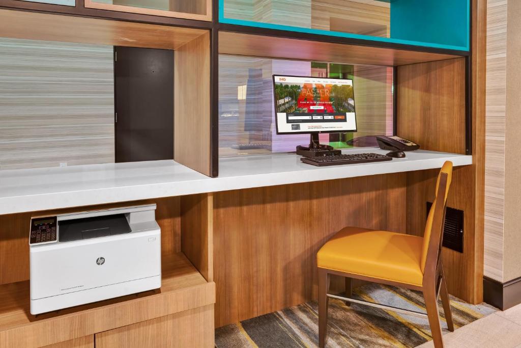Holiday Inn Grand Rapids Downtown by IHG photo