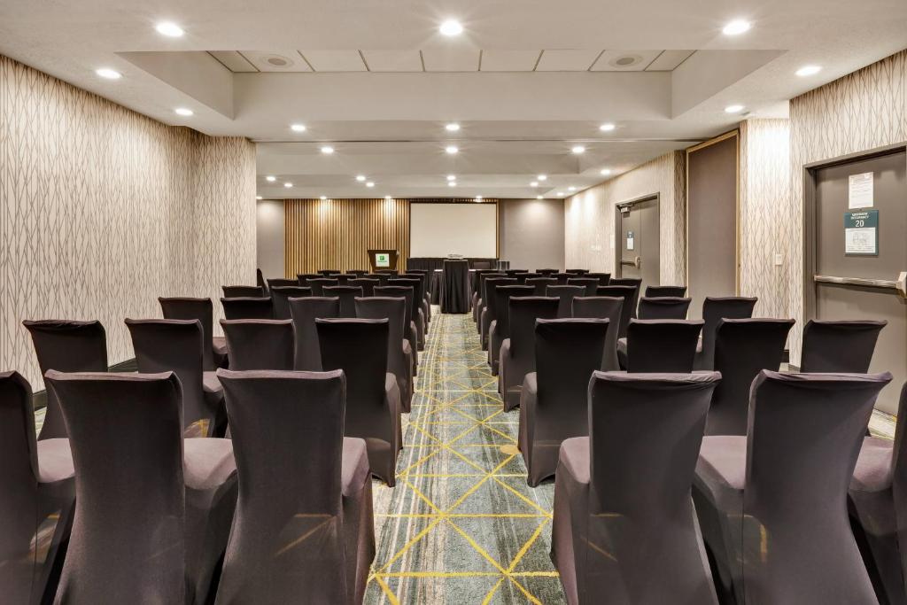 Holiday Inn Grand Rapids Downtown by IHG photo