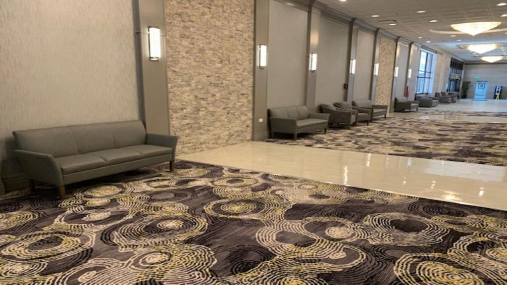 Holiday Inn Chicago North Shore by IHG photo