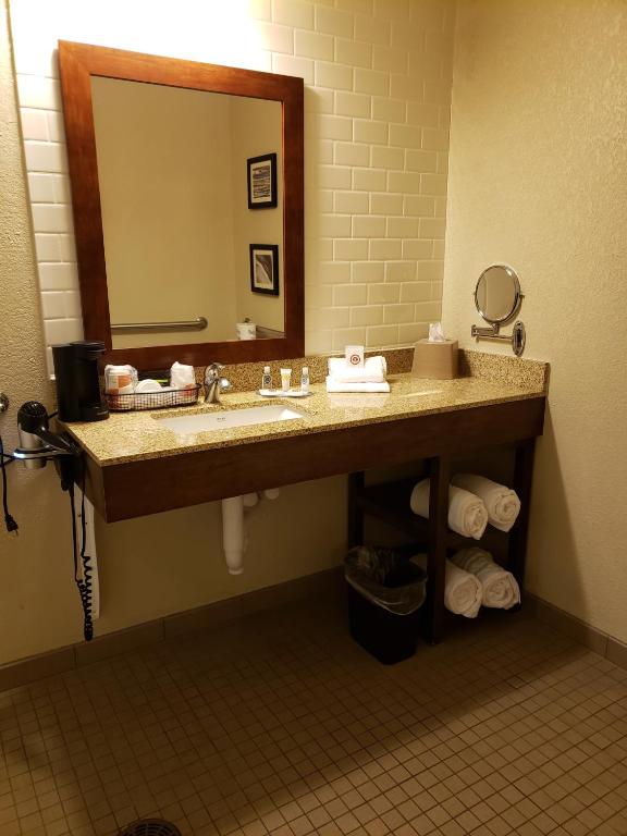 Comfort Inn & Suites Sidney I-80 - Habitación King - Accesible/No Fumadores