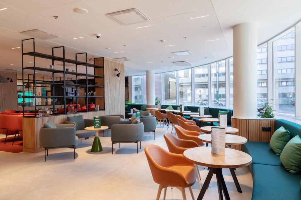 Posezení v ubytování Holiday Inn Helsinki - Expo by IHG