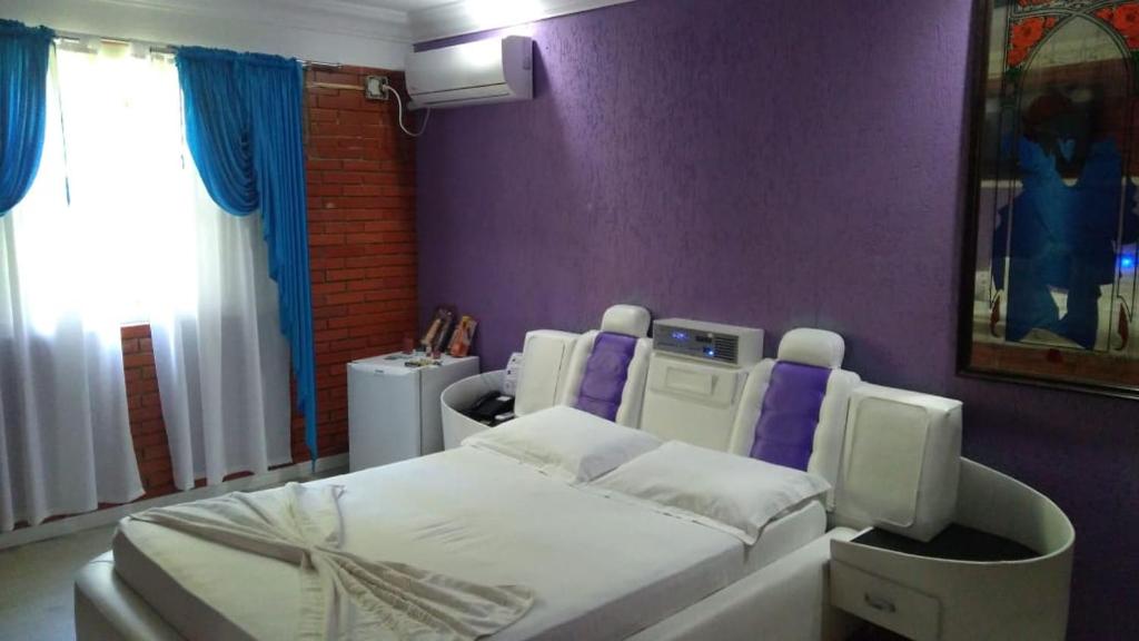  Rede Bonnel Motel e Pousada Tropical