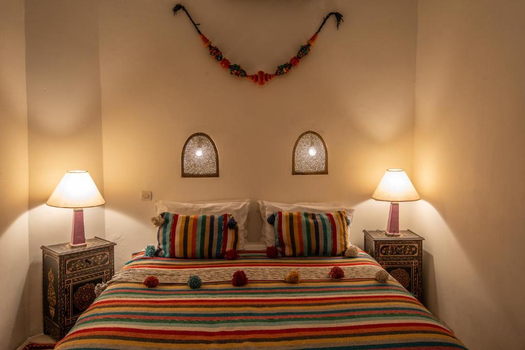 Postel nebo postele na pokoji v ubytování Riad Spa Sindibad