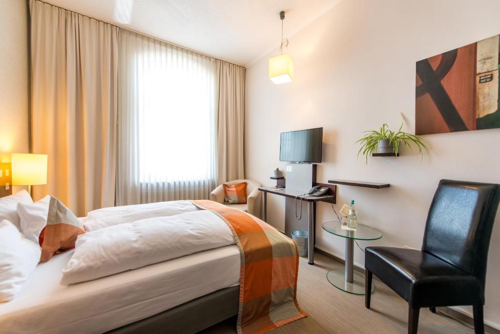 Hotel Stein - Schiller's Manufaktur - Double Room With French Bed
