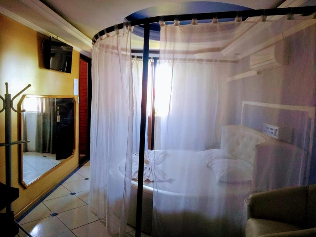  Rede Bonnel Motel e Pousada Tropical