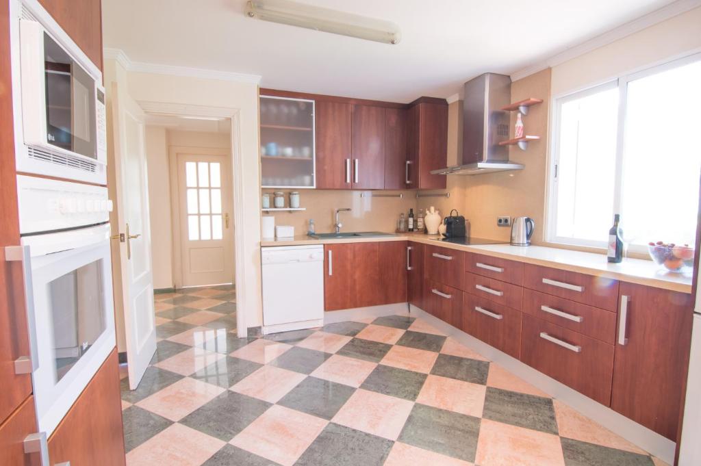 tuGuest Villas Blancas (España El Chaparral) - Booking.com