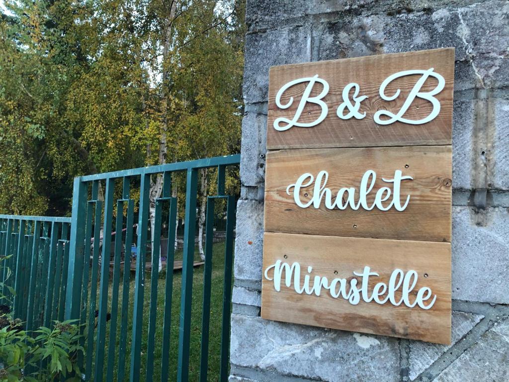 Certifikát, hodnocení, plakát nebo jiný dokument vystavený v ubytování Chalet Mirastelle
