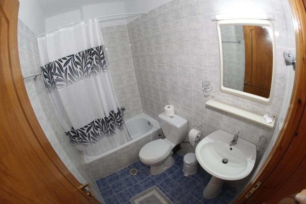 Koupelna v ubytování Badis Haus