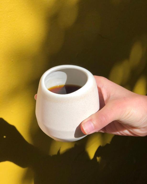Příslušenství pro přípravu čaje a kávy v ubytování Casa Cafeólogo
